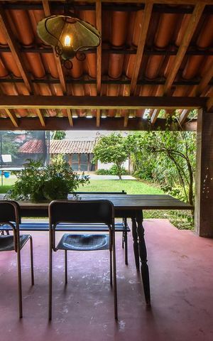 Casa à venda com 750m², 4 quartos e 2 vagas Casa à venda com 750m², 4 quartos e 2 vagasÁrea Externa