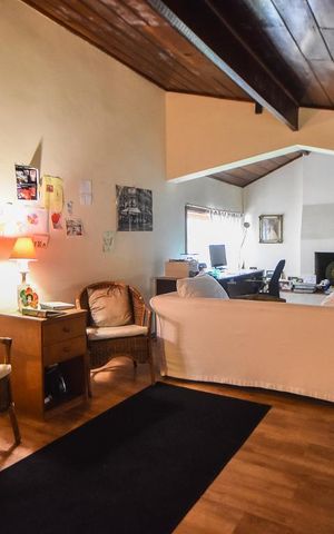 Casa à venda com 750m², 4 quartos e 2 vagas Casa à venda com 750m², 4 quartos e 2 vagasEscirtório 3