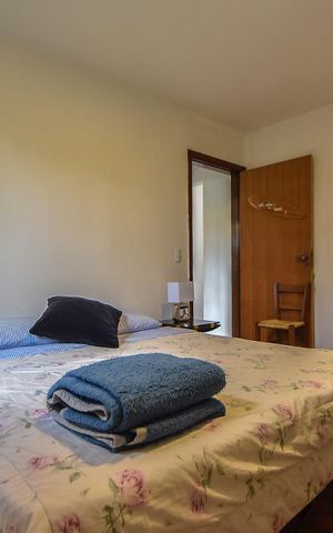 Casa à venda com 750m², 4 quartos e 2 vagas Casa à venda com 750m², 4 quartos e 2 vagasSuíte 02