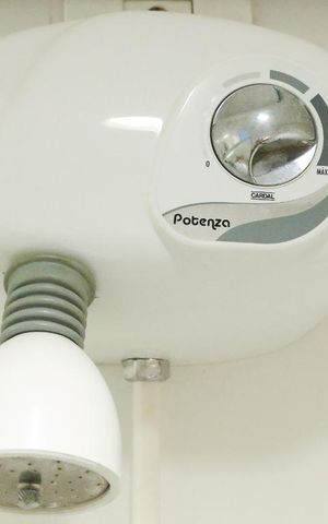 Apartamento para alugar com 70m², 2 quartos e 1 vaga Apartamento para alugar com 70m², 2 quartos e 1 vagaBanheiro da suíte