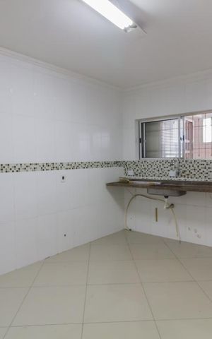 Casa à venda com 115m², 3 quartos e 3 vagas Casa à venda com 115m², 3 quartos e 3 vagasCozinha