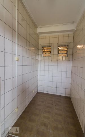 Casa à venda com 115m², 3 quartos e 3 vagas Casa à venda com 115m², 3 quartos e 3 vagasQuarto (área externa)