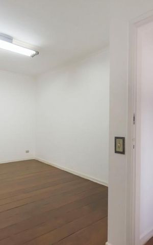 Casa à venda com 200m², 3 quartos e 3 vagas