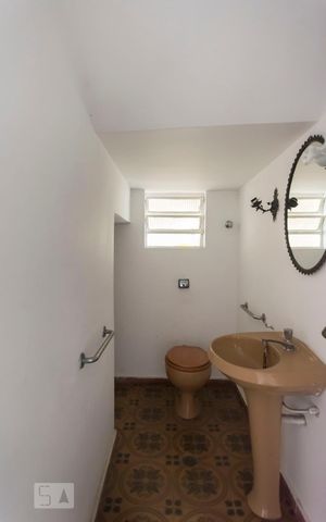 Casa à venda com 200m², 3 quartos e 3 vagas
