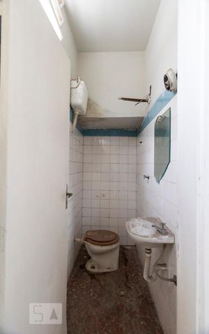 Casa para alugar com 150m², 3 quartos e 2 vagasBanheiro de serviço