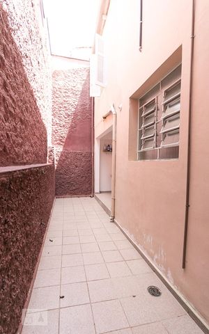 Casa à venda com 170m², 3 quartos e 2 vagasÁrea de serviço 