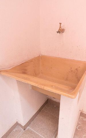 Casa à venda com 170m², 3 quartos e 2 vagasÁrea de serviço 
