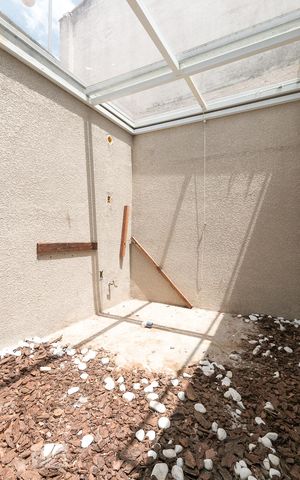 Casa à venda com 170m², 3 quartos e 2 vagasEscritório 