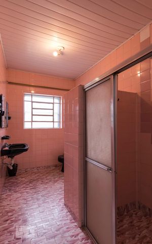 Casa para alugar com 189m², 2 quartos e 3 vagasBanheiro