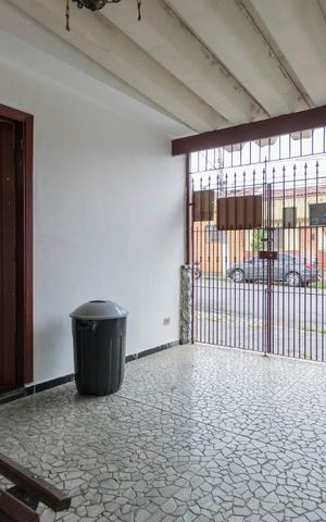 Casa para alugar com 189m², 2 quartos e 3 vagasEntrada