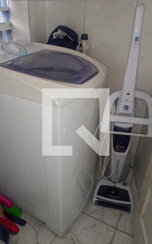 Apartamento à venda com 58m², 1 quarto e sem vaga Apartamento à venda com 58m², 1 quarto e sem vagaCozinha e Área de Serviço