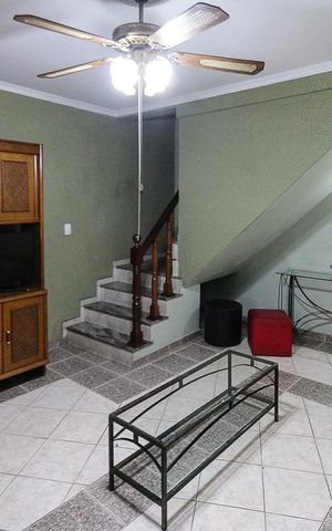 Casa para alugar com 240m², 5 quartos e 6 vagas Casa para alugar com 240m², 5 quartos e 6 vagassala