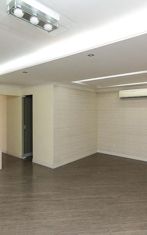 Apartamento à venda com 124m², 3 quartos e 2 vagas Apartamento à venda com 124m², 3 quartos e 2 vagassala