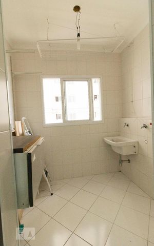 Apartamento à venda com 85m², 2 quartos e 2 vagasArea de serviço
