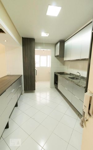 Apartamento à venda com 85m², 2 quartos e 2 vagasCozinha