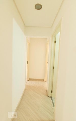 Apartamento à venda com 85m², 2 quartos e 2 vagasCorredor