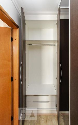 Apartamento para alugar com 130m², 3 quartos e 3 vagas Apartamento para alugar com 130m², 3 quartos e 3 vagassuite