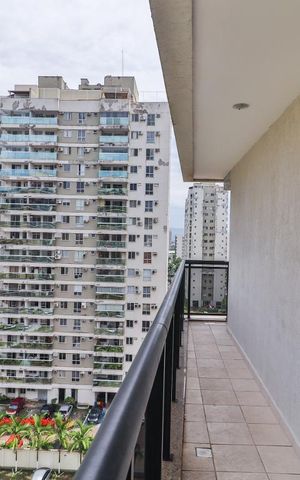 Apartamento à venda com 86m², 3 quartos e 2 vagas Apartamento à venda com 86m², 3 quartos e 2 vagasVaranda Sala