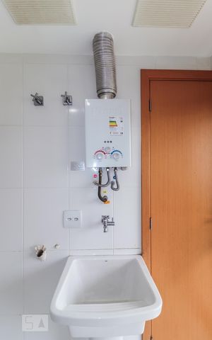 Apartamento à venda com 86m², 3 quartos e 2 vagas Apartamento à venda com 86m², 3 quartos e 2 vagasÁrea de Serviço