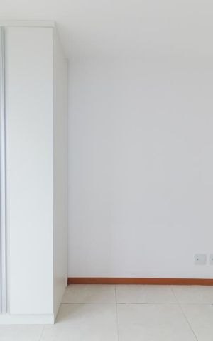 Apartamento à venda com 86m², 3 quartos e 2 vagas Apartamento à venda com 86m², 3 quartos e 2 vagasQuarto 03 (Suíte)