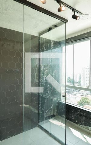 Casa à venda com 144m², 3 quartos e 4 vagas Casa à venda com 144m², 3 quartos e 4 vagasBanheiro Social
