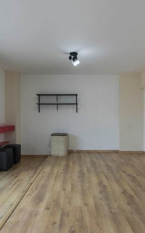 Apartamento para alugar com 90m², 1 quarto e 1 vagaSala
