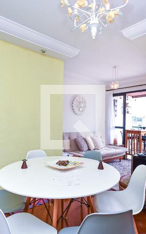 Apartamento à venda com 55m², 2 quartos e 1 vaga Apartamento à venda com 55m², 2 quartos e 1 vagaSala