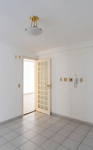 Apartamento à venda com 168m², 4 quartos e 2 vagasCopa