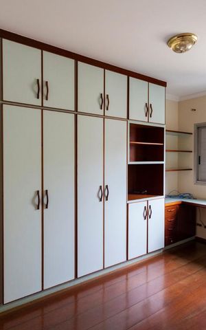 Apartamento à venda com 168m², 4 quartos e 2 vagasQuarto 2