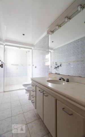 Apartamento à venda com 168m², 4 quartos e 2 vagasBanheiro social