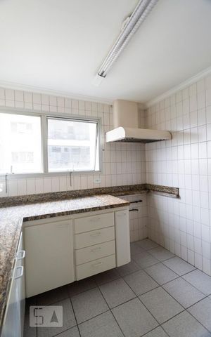 Apartamento à venda com 168m², 4 quartos e 2 vagasCozinha