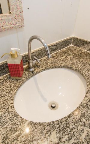 Apartamento à venda com 141m², 4 quartos e 1 vaga Apartamento à venda com 141m², 4 quartos e 1 vagaBanheiro Social (Primeiro Andar)