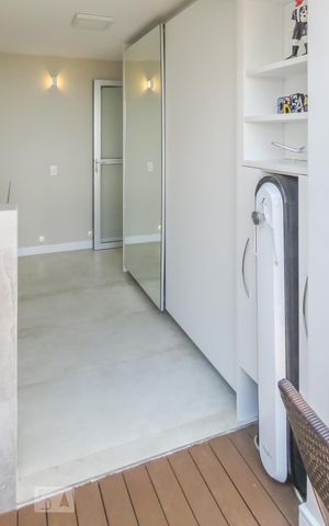 Apartamento à venda com 142m², 2 quartos e 2 vagasVaranda Suíte