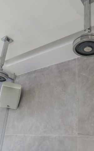 Apartamento à venda com 142m², 2 quartos e 2 vagasBanheiro suíte