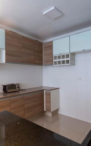Casa para alugar com 200m², 3 quartos e 2 vagasCozinha