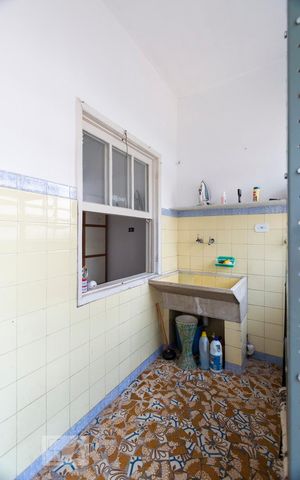 Casa para alugar com 200m², 3 quartos e 2 vagasÁrea de serviço