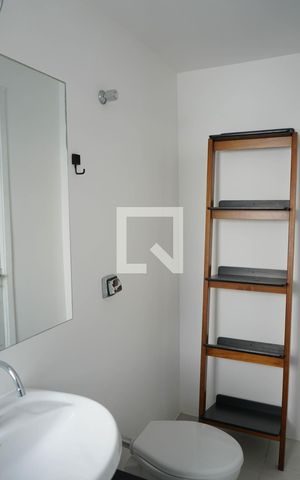 Apartamento para alugar com 82m², 3 quartos e 1 vaga Apartamento para alugar com 82m², 3 quartos e 1 vagaBanheiro da Suíte