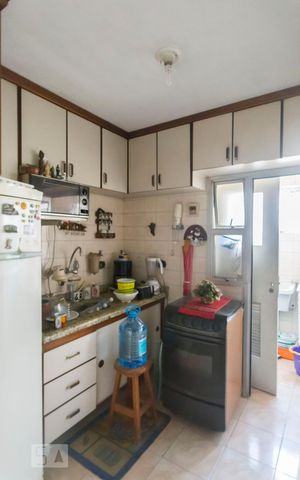 Apartamento à venda com 58m², 2 quartos e 1 vaga