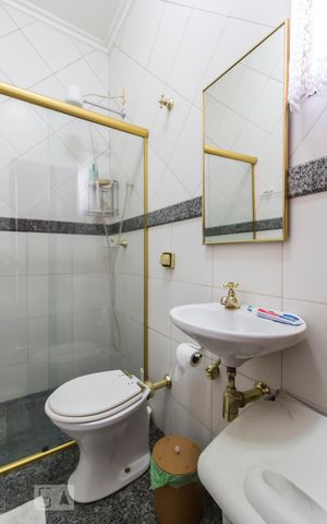 Casa à venda com 300m², 4 quartos e 4 vagasBanheiro de serviço