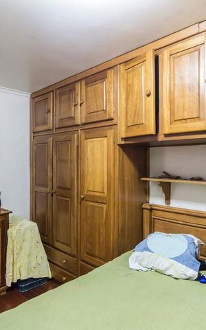 Casa à venda com 300m², 4 quartos e 4 vagasSuíte 1
