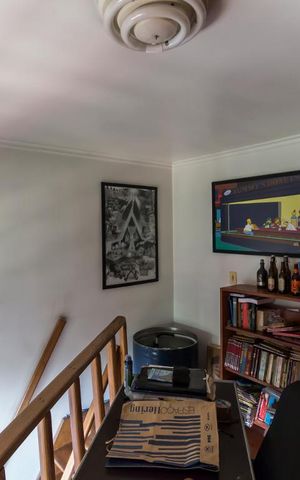 Casa à venda com 300m², 4 quartos e 4 vagasMezanino quarto 2