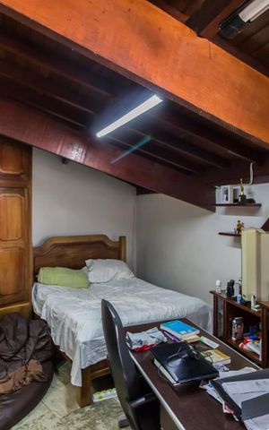 Casa à venda com 300m², 4 quartos e 4 vagasSuíte 2