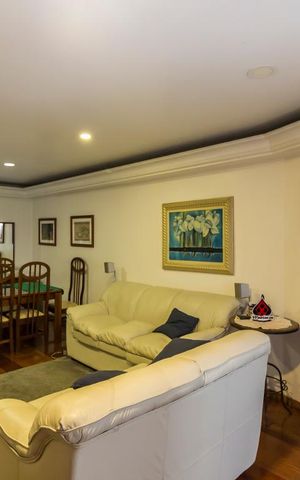Casa à venda com 300m², 4 quartos e 4 vagasSala
