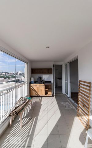 Apartamento para alugar com 76m², 2 quartos e 1 vagaSacada
