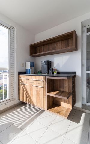 Apartamento para alugar com 76m², 2 quartos e 1 vagaSacada