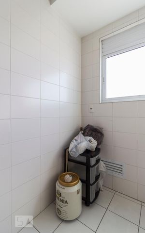 Apartamento para alugar com 76m², 2 quartos e 1 vagaÁrea de serviço