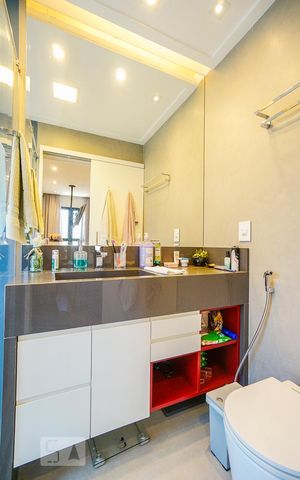 Apartamento para alugar com 70m², 2 quartos e 1 vaga Apartamento para alugar com 70m², 2 quartos e 1 vagabanheiro suíte