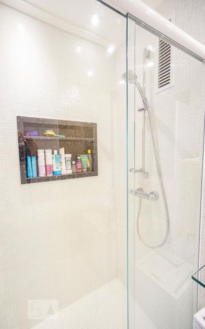 Apartamento para alugar com 70m², 2 quartos e 1 vaga Apartamento para alugar com 70m², 2 quartos e 1 vagadetalhe banheiro