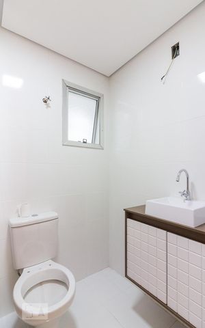 Apartamento para alugar com 70m², 3 quartos e 1 vagaBanheiro 