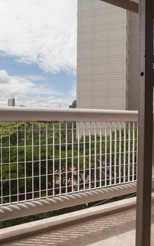 Apartamento para alugar com 100m², 3 quartos e 1 vaga Apartamento para alugar com 100m², 3 quartos e 1 vagaVaranda da sala